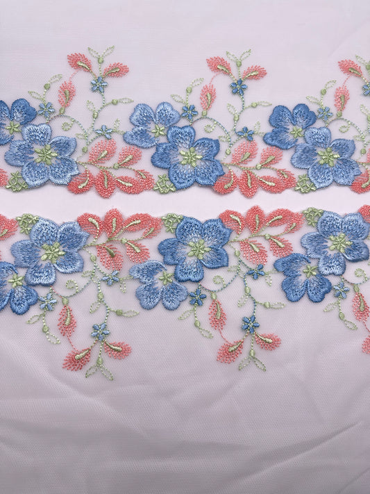 Bleu Corail Floral - Dentelle de Tulle Brodée 1 Metre (miroir)