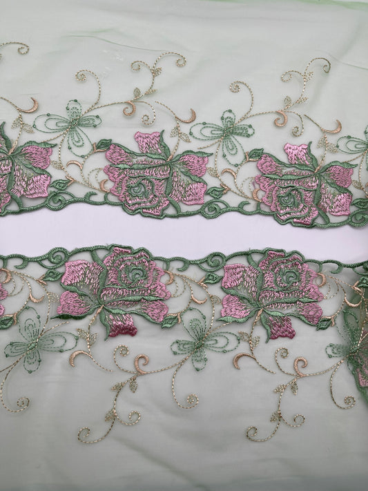 Rose Vert - Dentelle de Tulle Brodée 1 Metre (miroir)