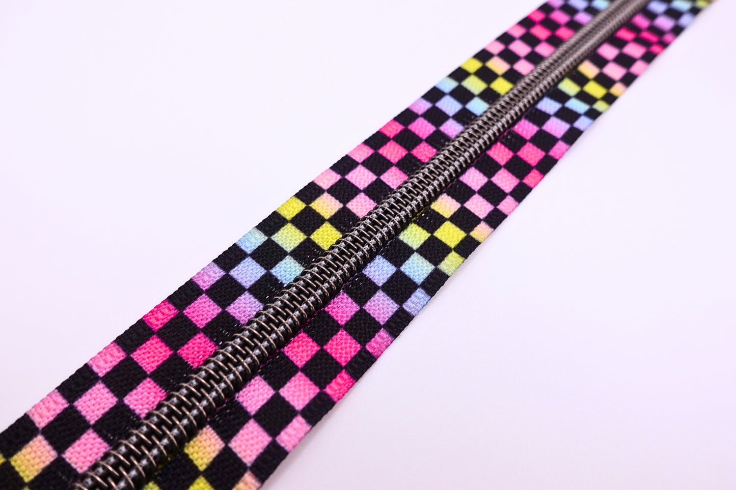 Rainbow Checkerboard Zipper Tape # 5 Zipper (1 Meter)