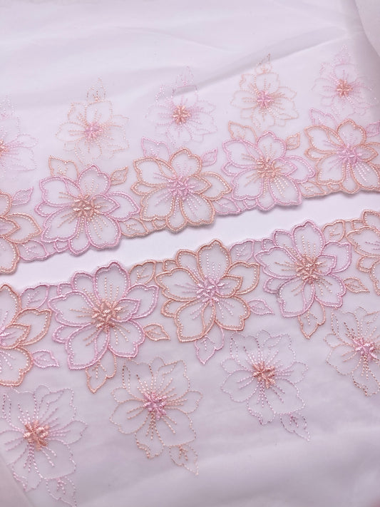 Dainty Flowers - Embroidered Tulle Lace 1 Meter (mirrored)