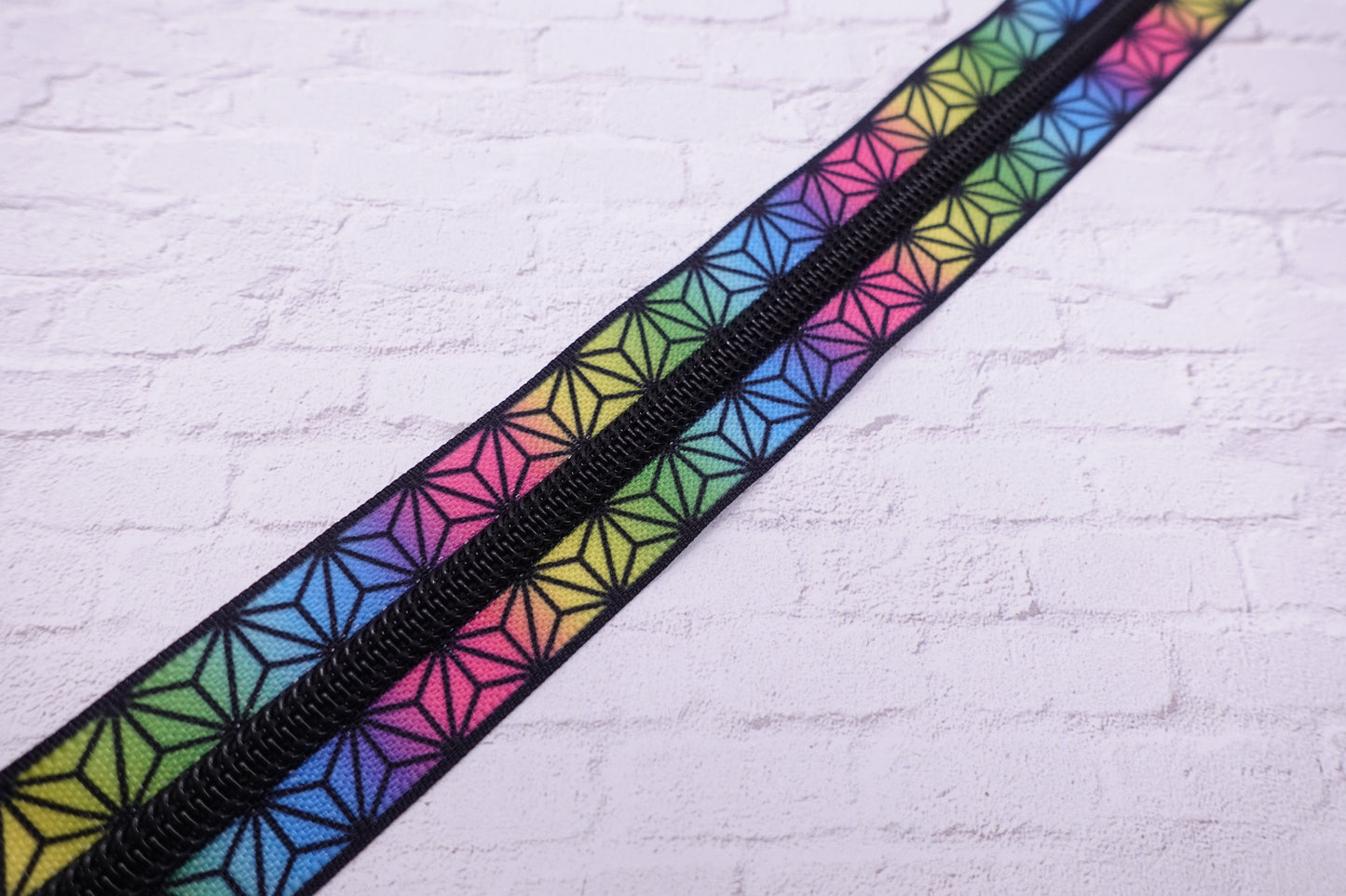 Rainbow Geometric Zipper Tape # 5 Zipper (1 Meter)