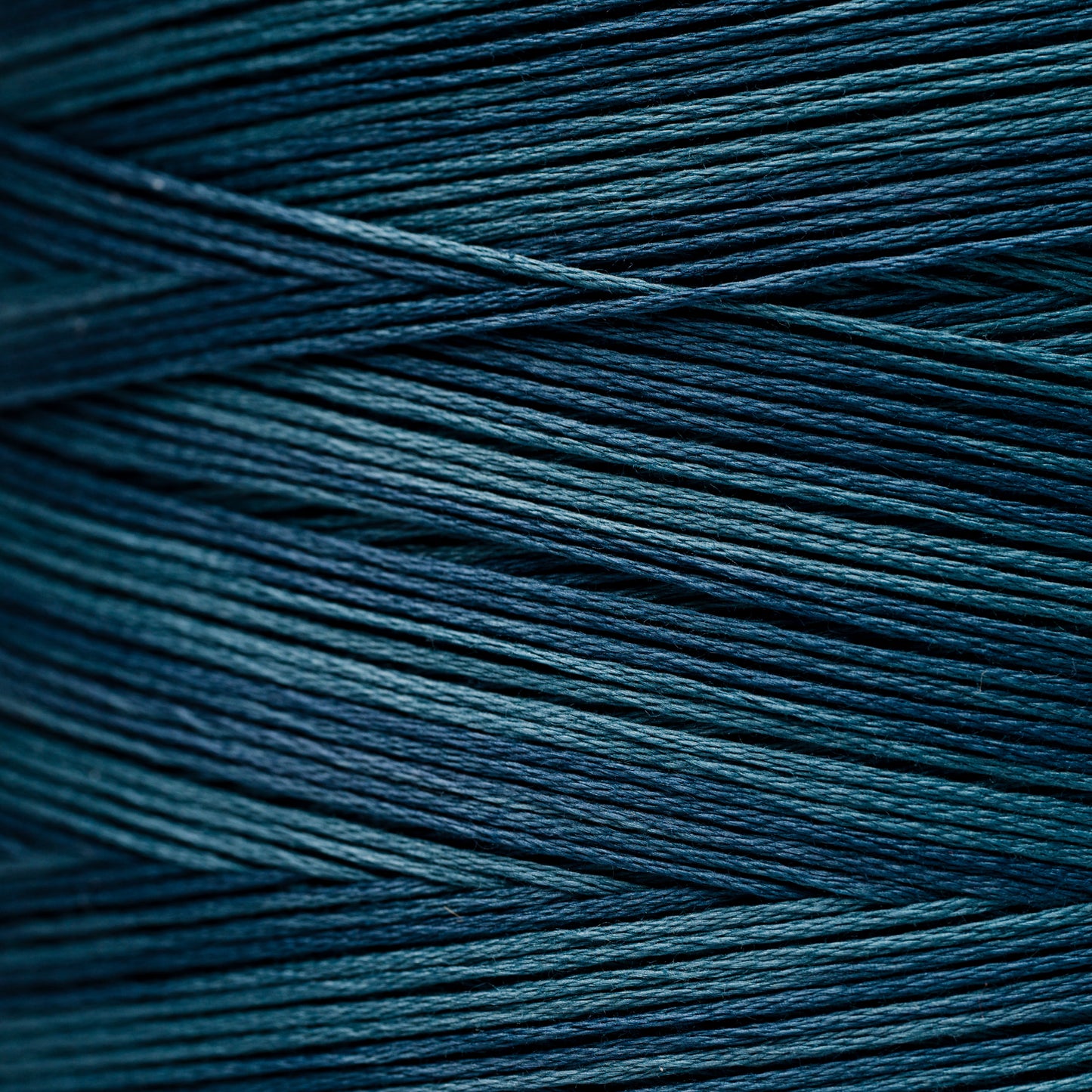 2104 Deep Sea - Weeks Dye Works 6-Strand Floss