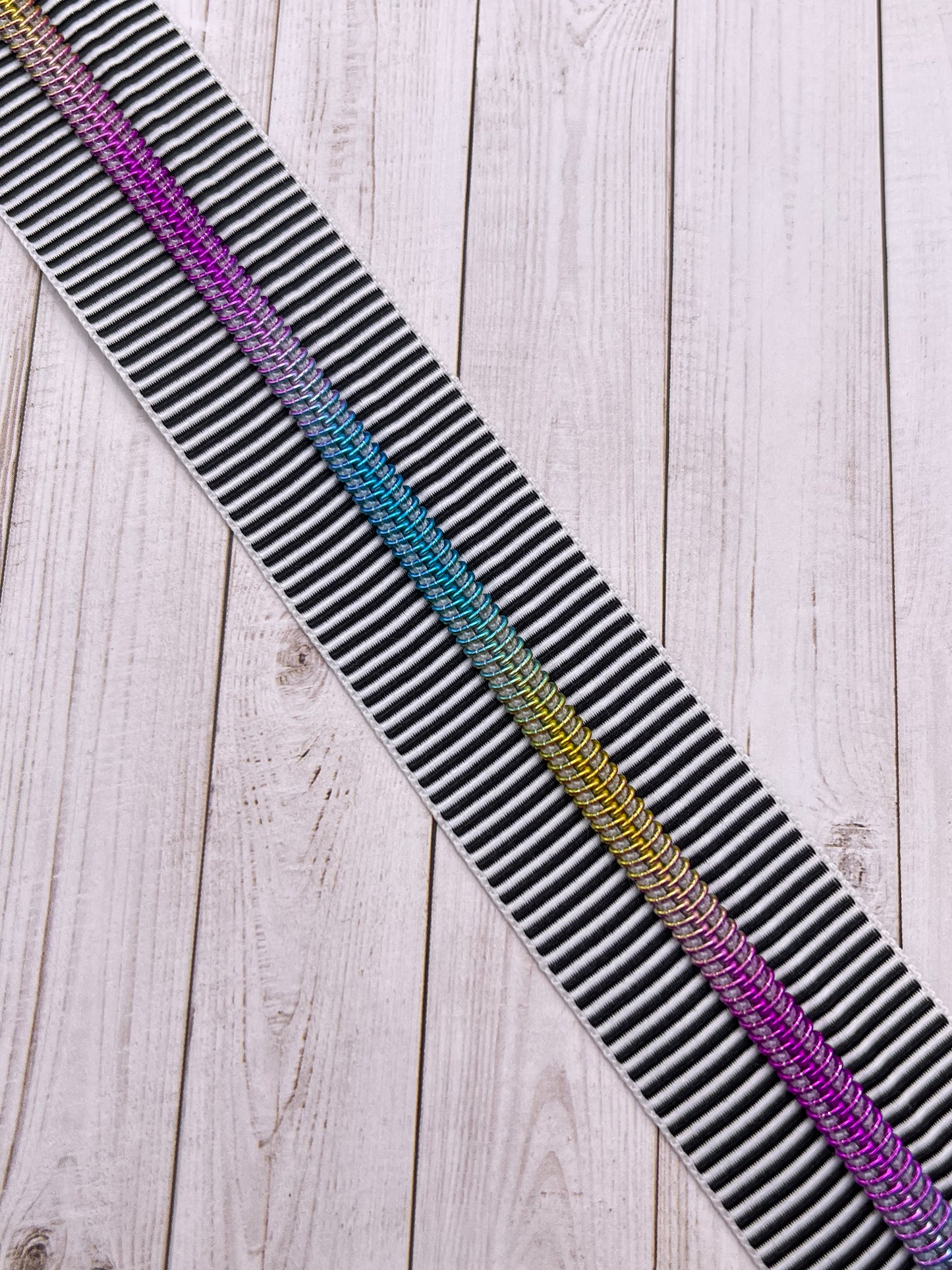 Black and White Striped Zipper Tape # 5 Zipper (1 Meter)