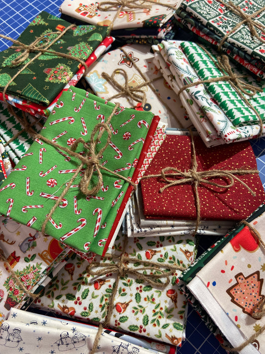 Christmas Fat Quarter Bundles (4 fat quarters for the price of 3)